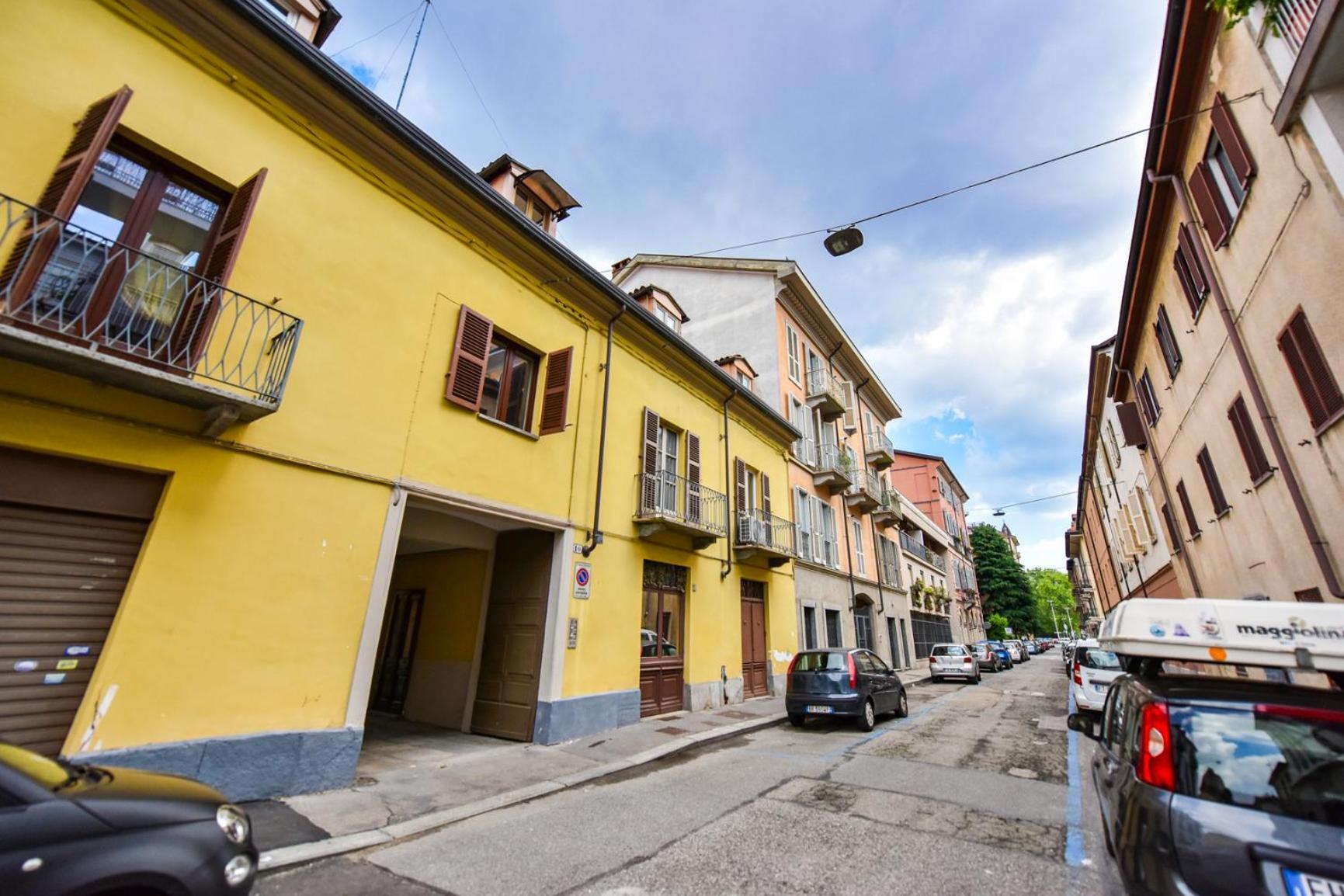 Modern Apartment Piazza Statuto Porta Susa Fs Turyn Zewnętrze zdjęcie